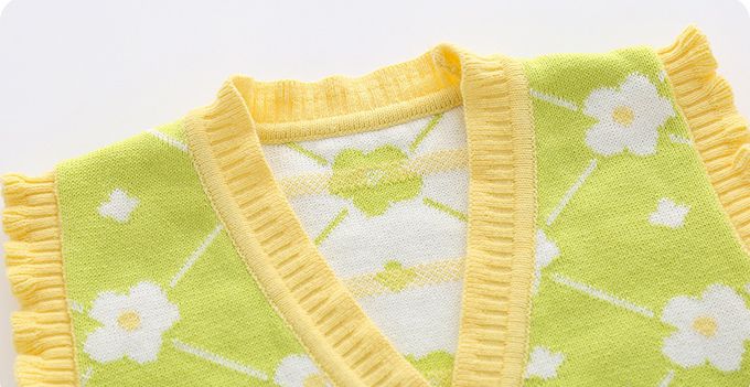 好搭V領鈕釦針織背心-花朵-黃+綠色