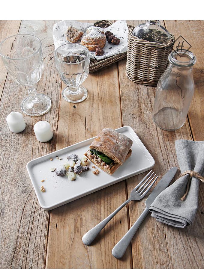 韓國 SSUEIM - LEED系列莫蘭迪陶瓷長方形淺盤Ｍ (白色)