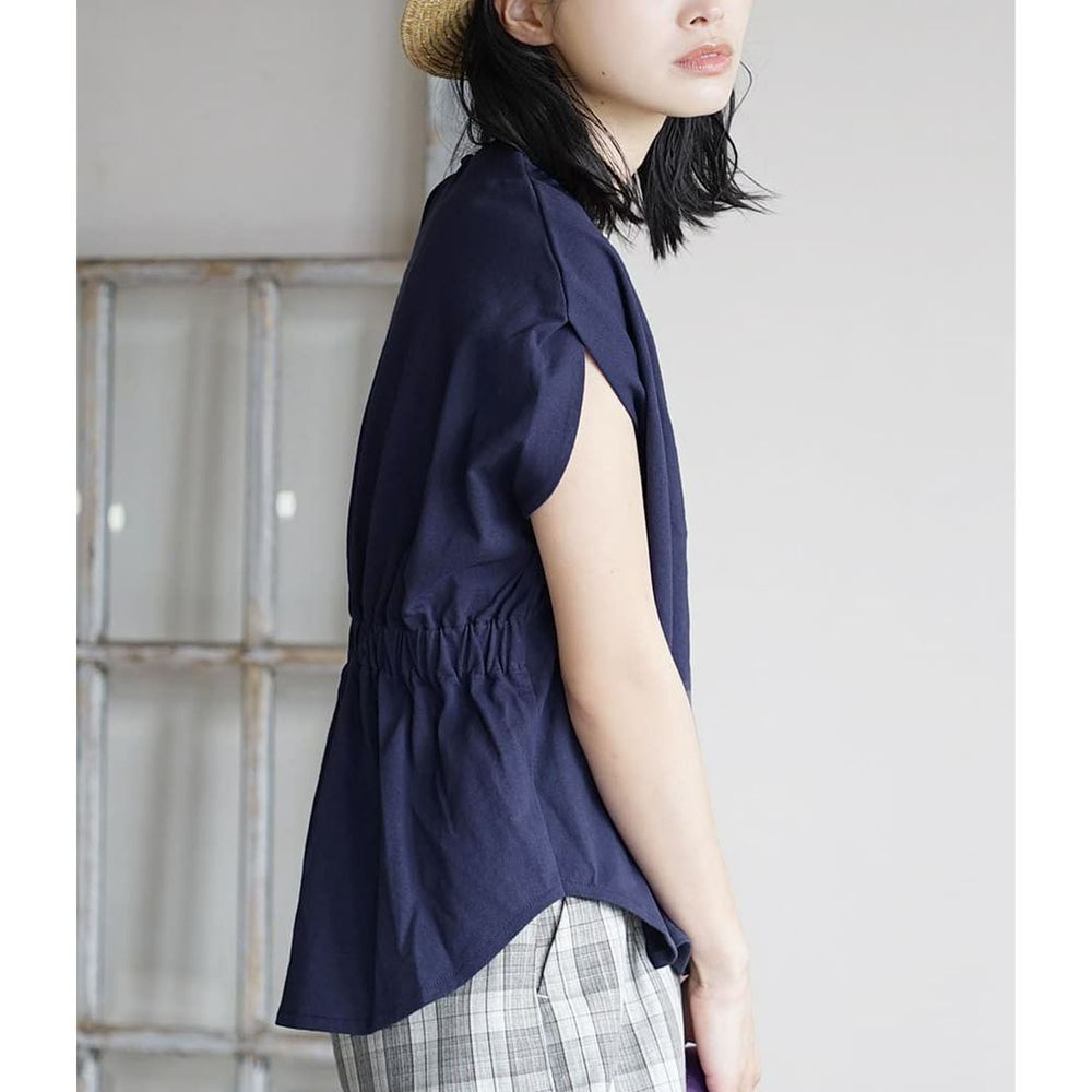 日本 zootie - 抗透汗 前短後長後縮腰設計一分袖上衣-深藍