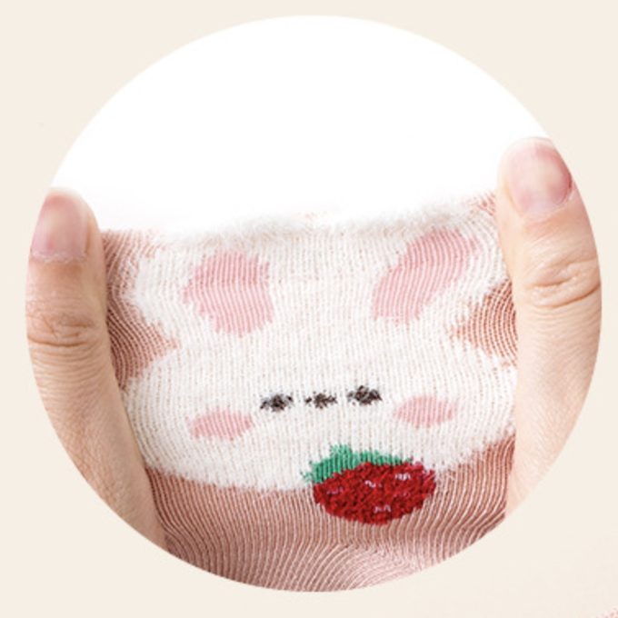 love, charlotte - 秋冬季甜甜草莓小兔子中筒棉襪-5 雙一組