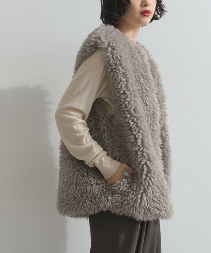 日本 ELENCARE DUE - QQ毛絨時尚搭配長版背心-卡其棕