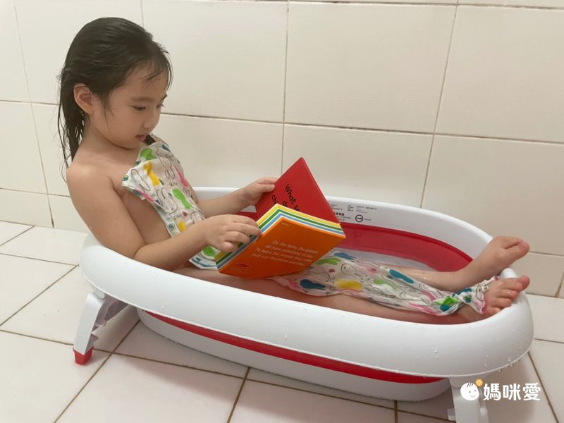 Karibu - 嘉嬰寶嬰兒摺疊浴盆-藍色Hello Kitty