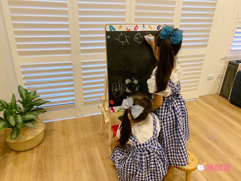 獨家超值組【芬蘭 Top Bright】二合一畫板書桌，專屬學習空間