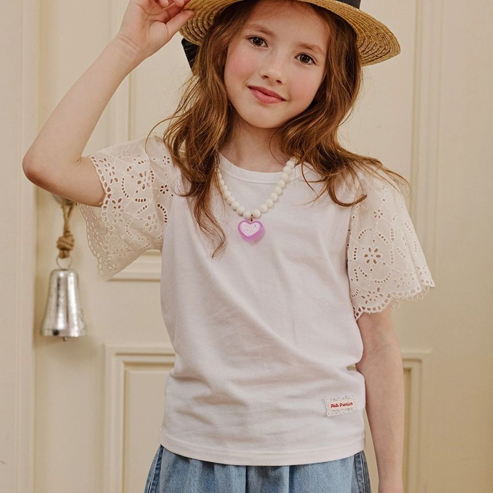 APPLE SMILE 甜美鏤空蕾絲袖純棉上衣-白