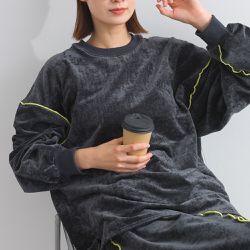 日本 Lupilien - 木耳縫線休閒絨面長袖上衣-炭黑