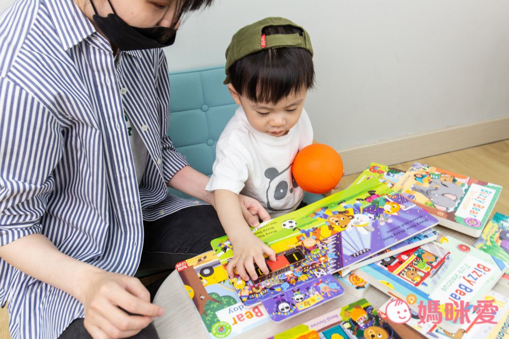 Bizzy Bear: Christmas Helper-（英版）