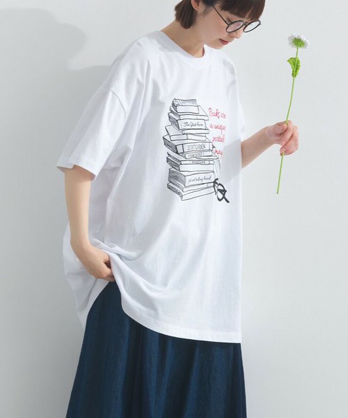 日本 Lupilien - 16OE天竺棉 氣質書籍印花寬鬆短袖上衣-草綠