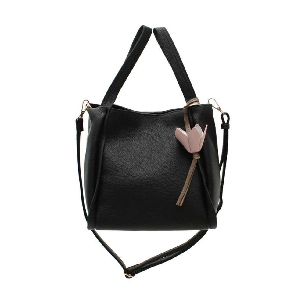 2way柔美圓潤手提/肩背包(附花朵吊飾)-黑 (H22×W20×D15)