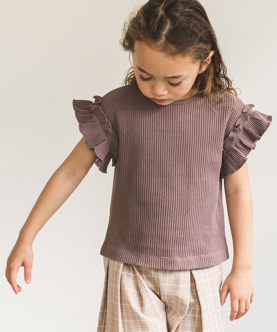 日本 PAIRMANON - 純棉荷葉衣袖拼接鬆餅紋短T-黑