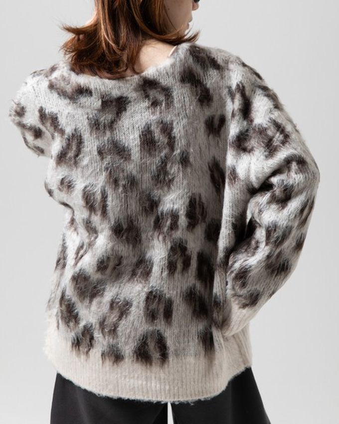 日本 gleam - 馬海毛觸感成熟豹紋V領針織開襟衫-咖啡