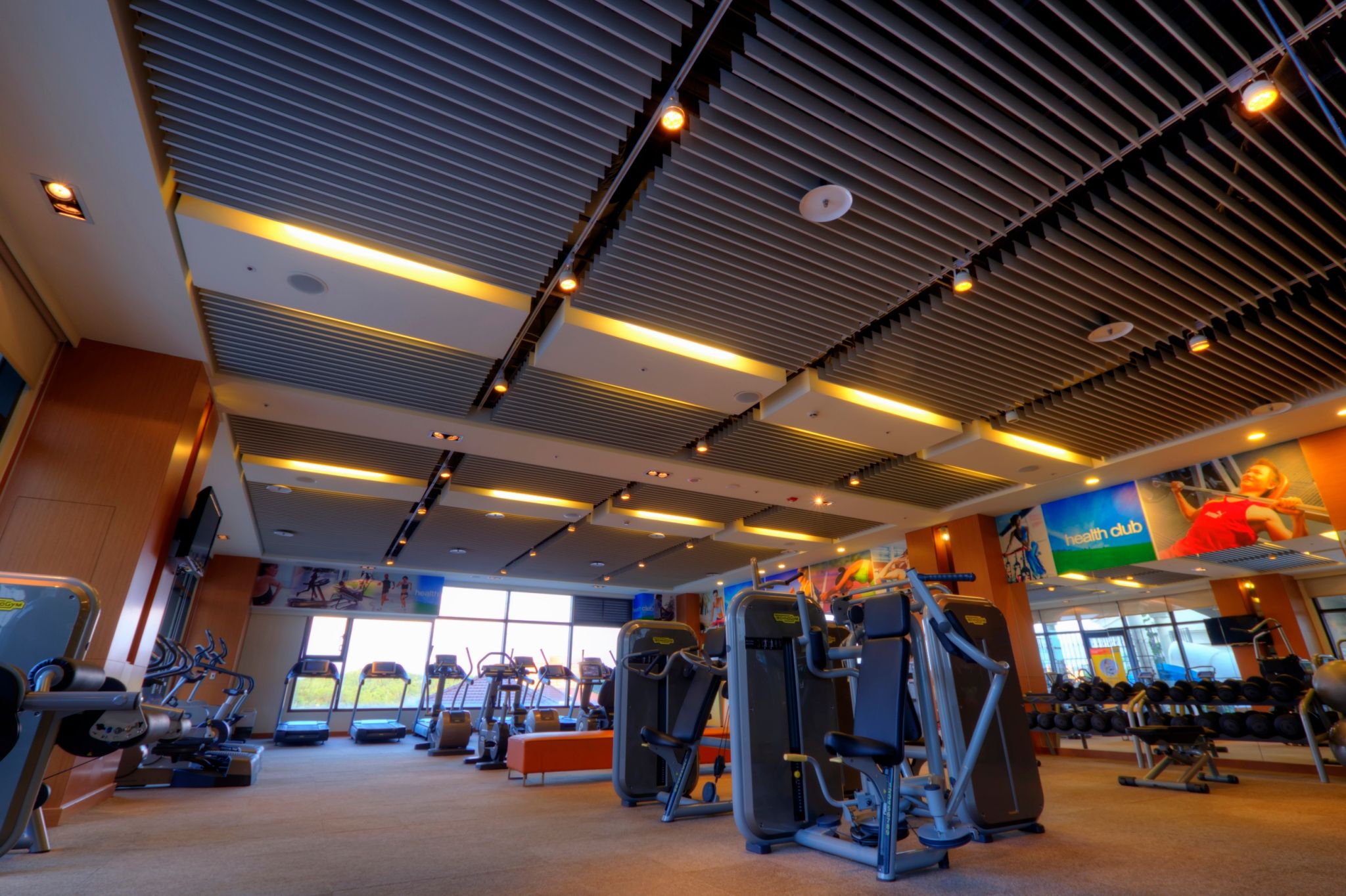 獨家方案3折起↘高雄義大皇家酒店｜2大2小直接升等家庭房