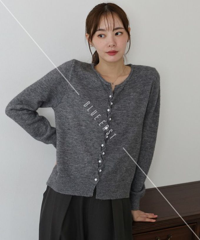 日本 BLUE EAST - 氣質交替珍珠扣針織上衣/開襟衫-酒紅