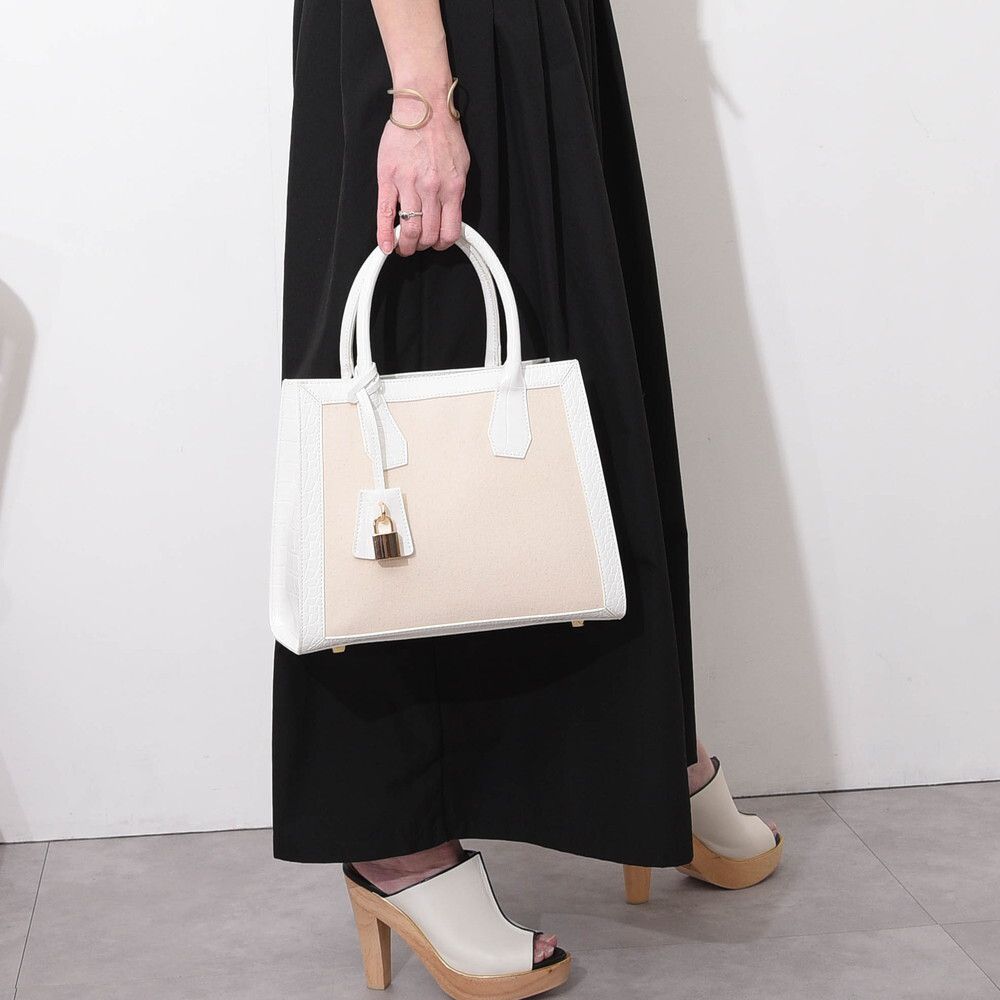 日本 COOCO - 2way撞色梯形托特手提包/側背包-白 (28x22x13cm)