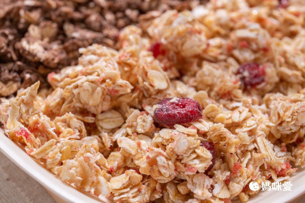 最健康的幼兒零嘴【義美生機】冷凍真空乾燥果乾、黑豆茶