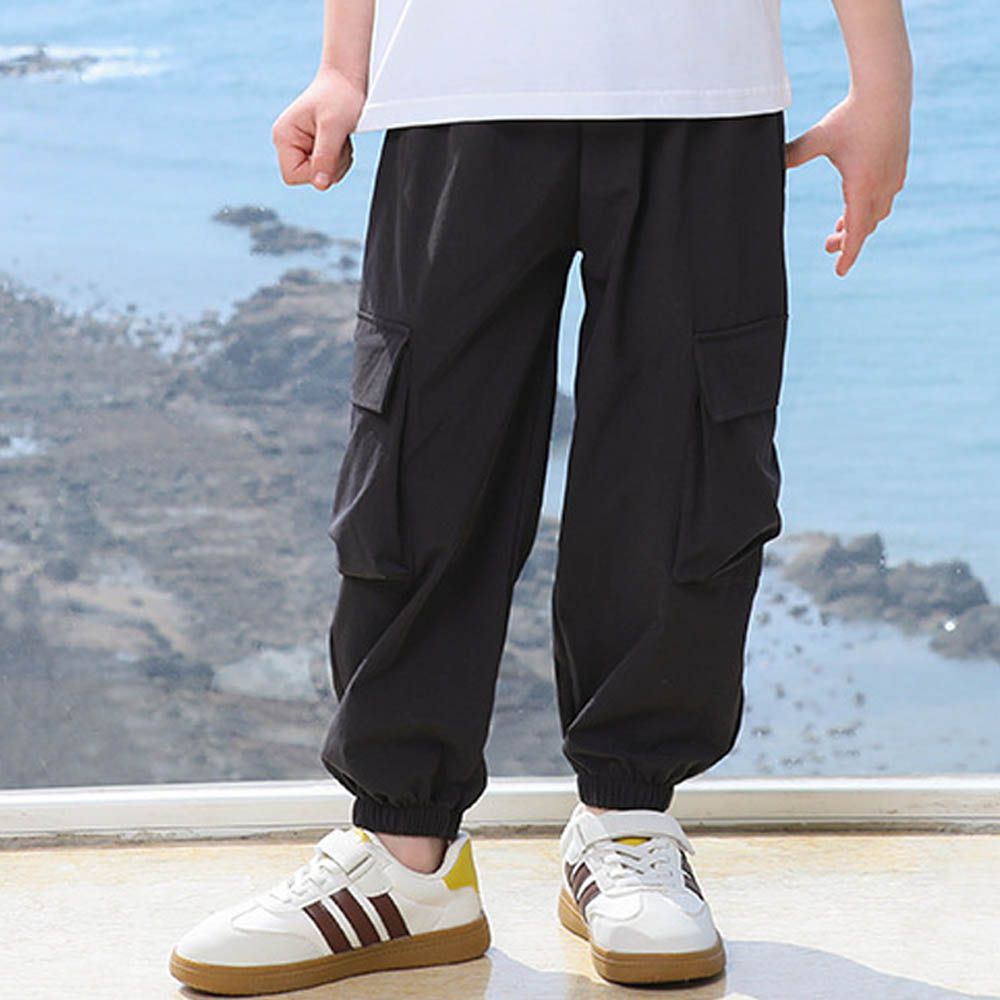 輕氧透氣吸溼速乾工裝款防蚊褲-深灰色