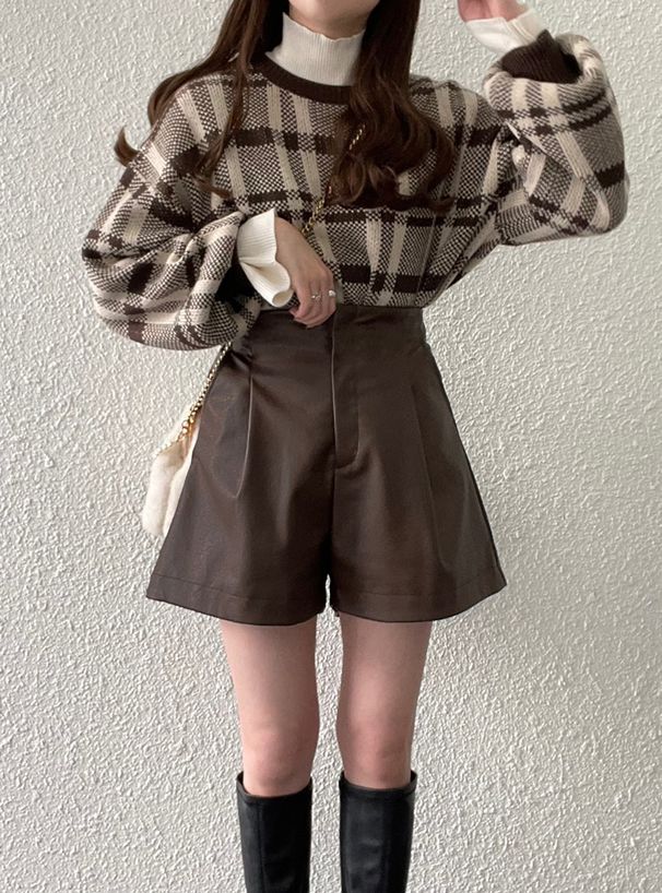 日本 GRL - 顯瘦時尚高腰皮革短褲-簡約黑