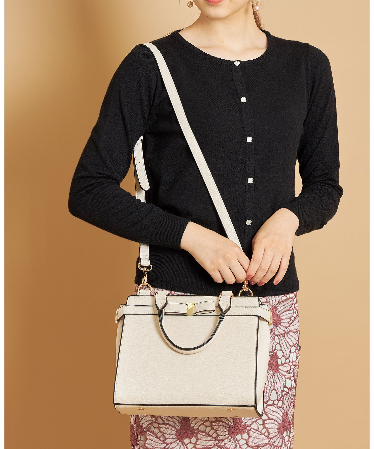 日本 tocco-closet - 蝴蝶結金釦手提包/側背包-氣質杏