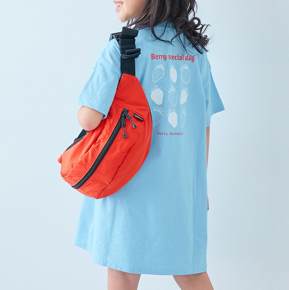 100%棉 率性印花短袖洋裝-背後草莓-水藍