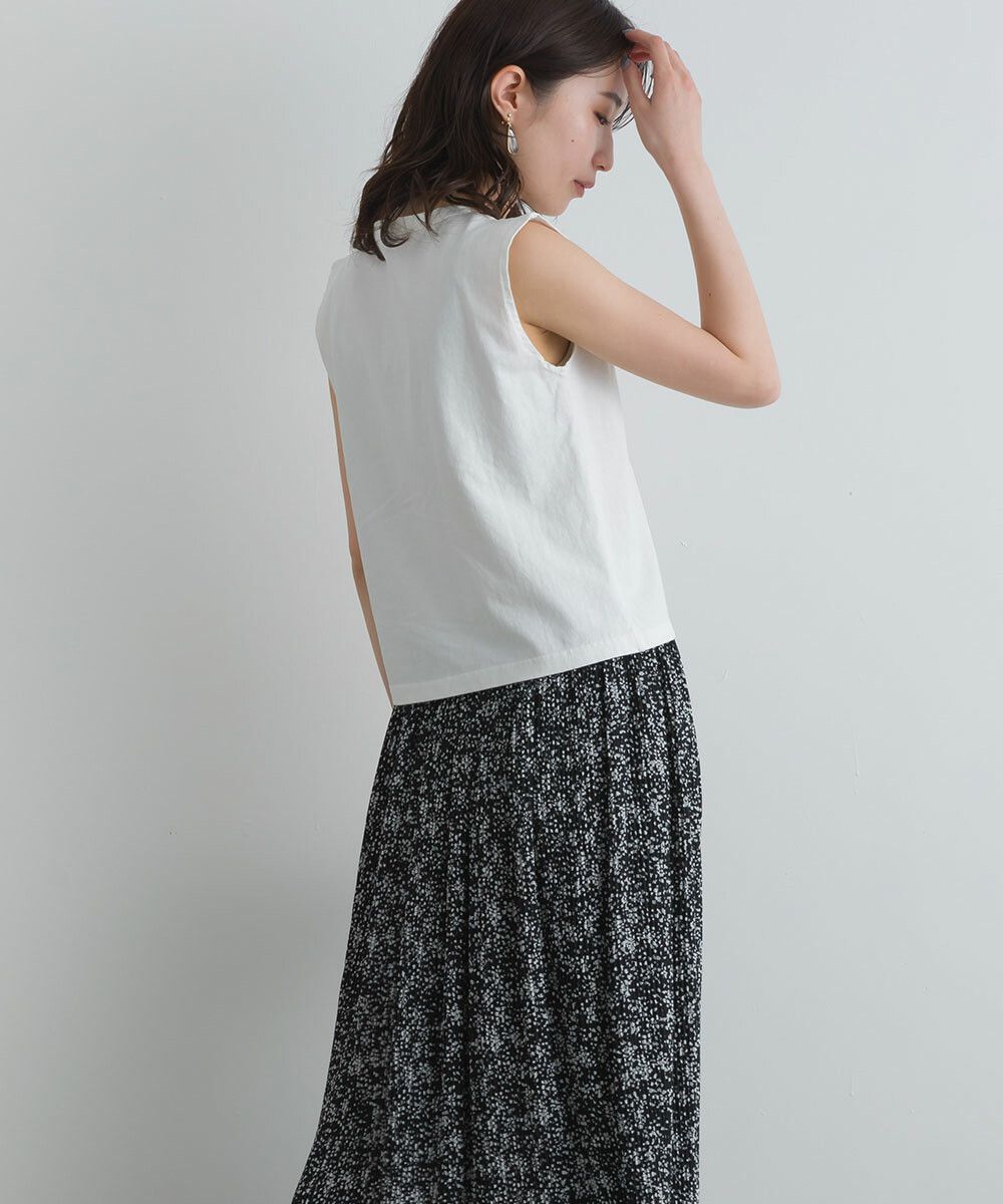 日本女裝代購 - 天竺棉顯瘦剪裁無袖上衣-簡約白