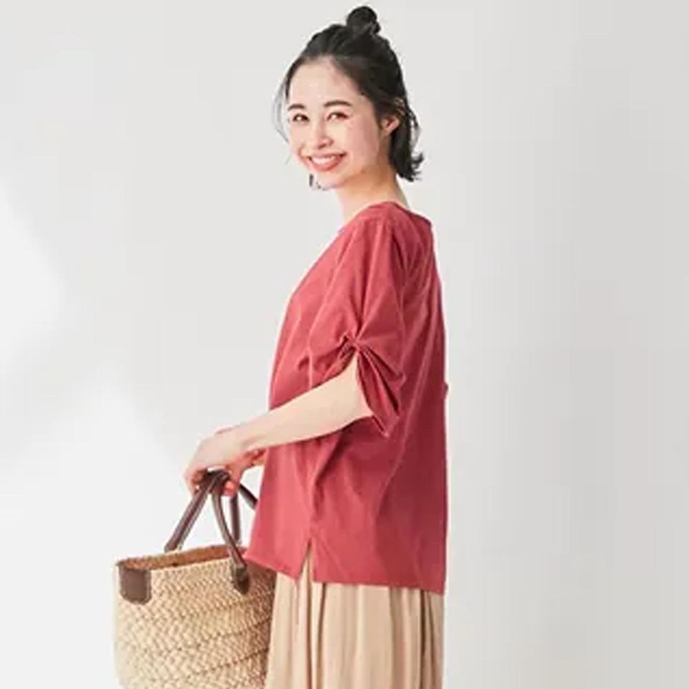 日本 BELLUNA - 純棉舒適抓皺五分袖上衣-磚紅