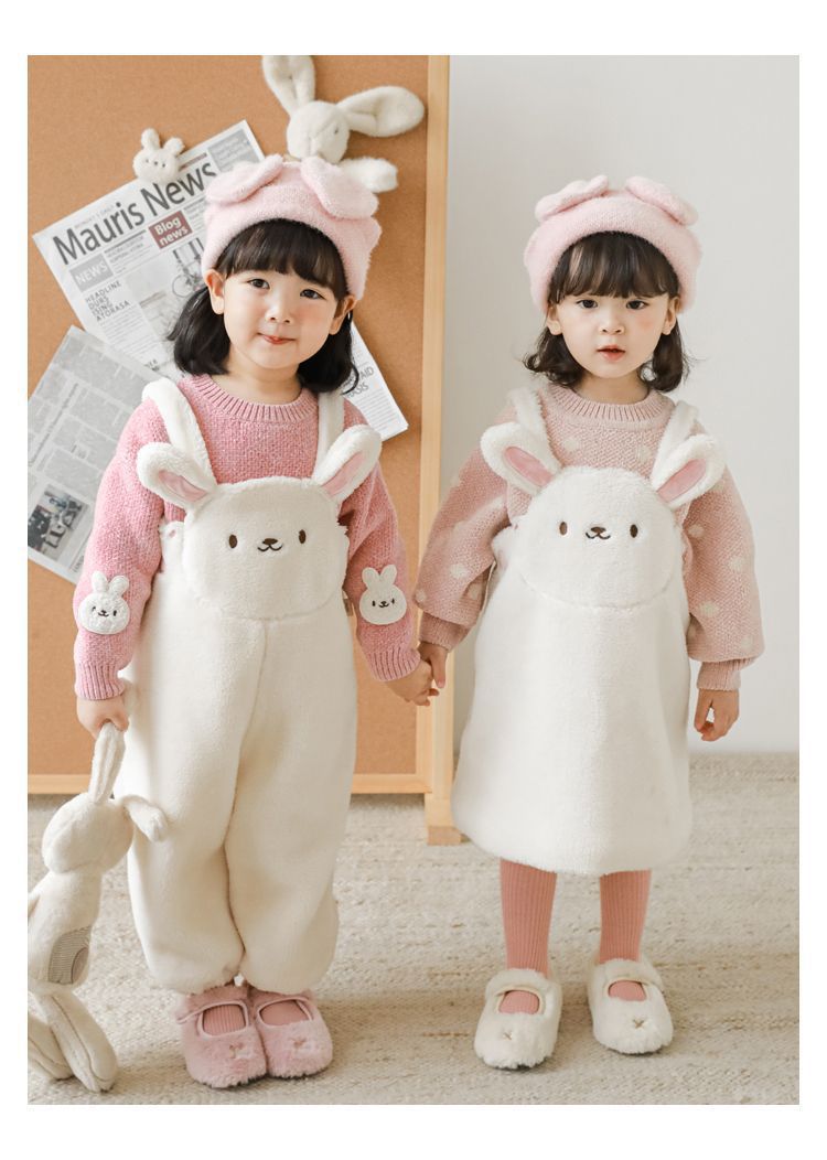 TONGMO - 雪尼爾針織圓領長袖毛衣-滿滿兔子-粉色