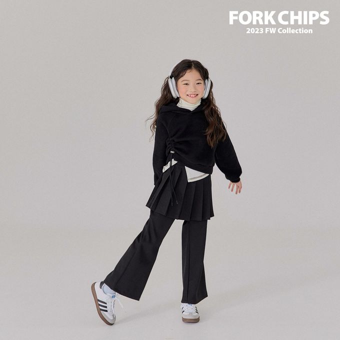 韓國 FORK CHIPS - 鬆緊腰裝飾百褶裙微喇叭長褲-黑