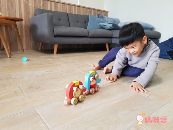 最適合寶寶的第一本書【日本 Ed.Inter 布書】