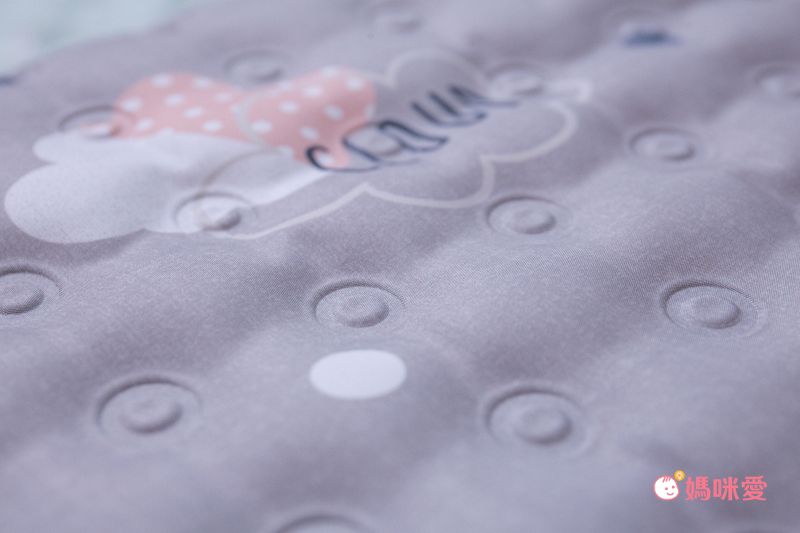 韓國Lolbaby - Hi Jell-O涼感蒟蒻床墊_防水隔尿款-加大款-(夏夜兔兔)