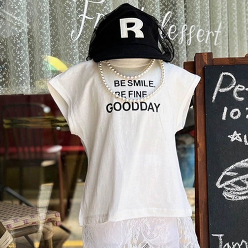 酷甜女孩蕾絲拼接背心上衣-白