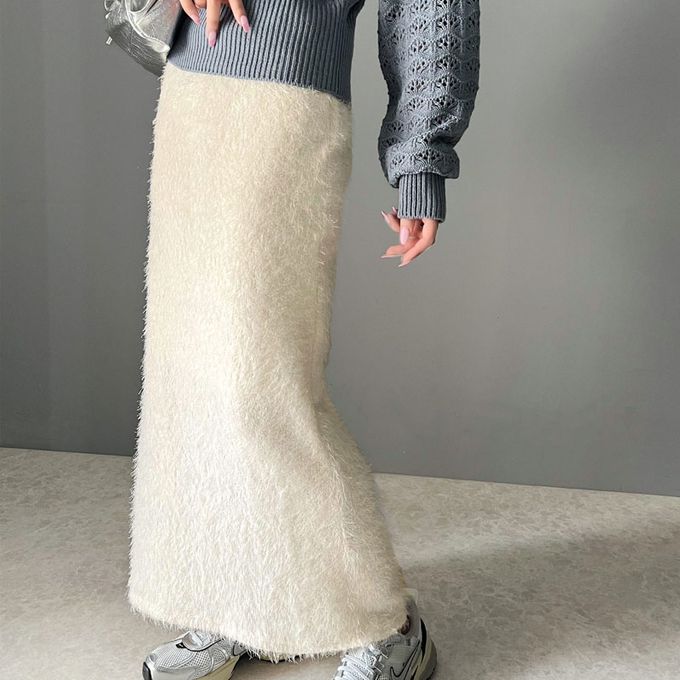 日本 Classical Elf - mily bilet 成熟感羽毛修身開叉長裙-黑