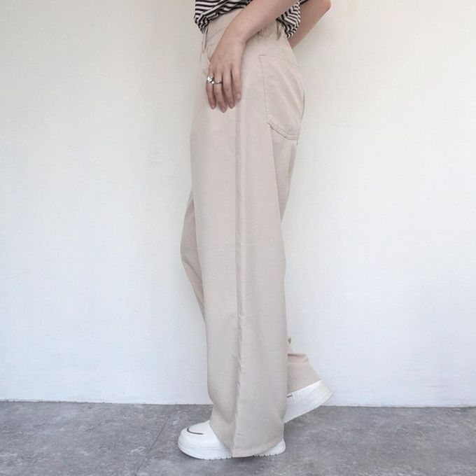 日本女裝代購 - 接觸涼感 腳長效果抗皺休閒寬褲-淺米