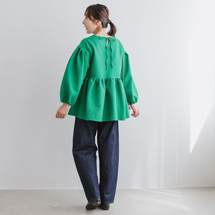 日本 ihuu - 甜美腰線壓紋後綁帶長袖上衣-黑