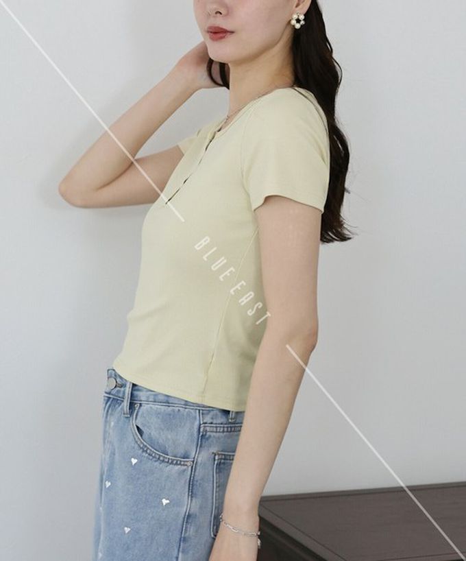 日本 BLUE EAST - 亨利領合身美型短袖上衣-粉紅