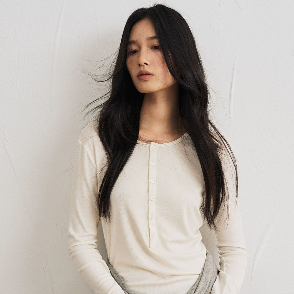 4.4%羊毛天絲半開釦長袖上衣-樸白