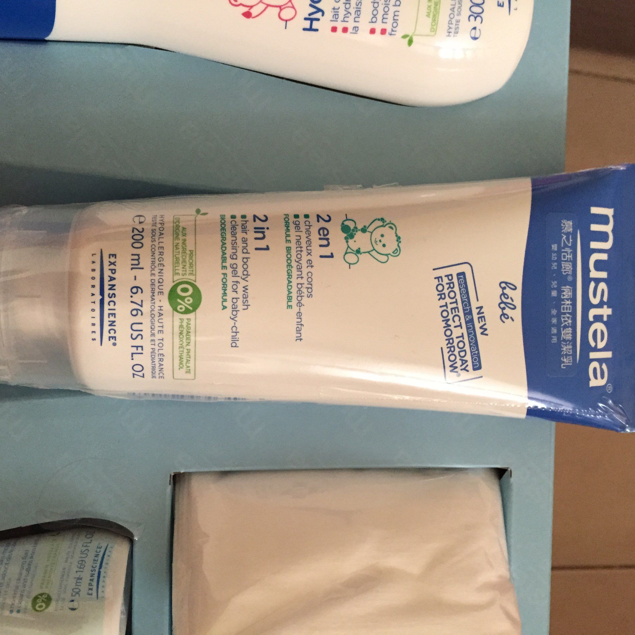 沐浴乳。要用清水洗嗎？