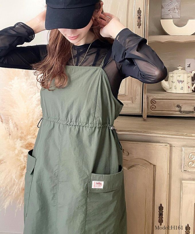 日本 Classical Elf - Java 休閒感抽繩口袋吊帶裙-卡其