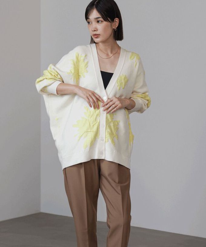 日本 Bab - 唯美花卉寬鬆感針織開襟外套-白