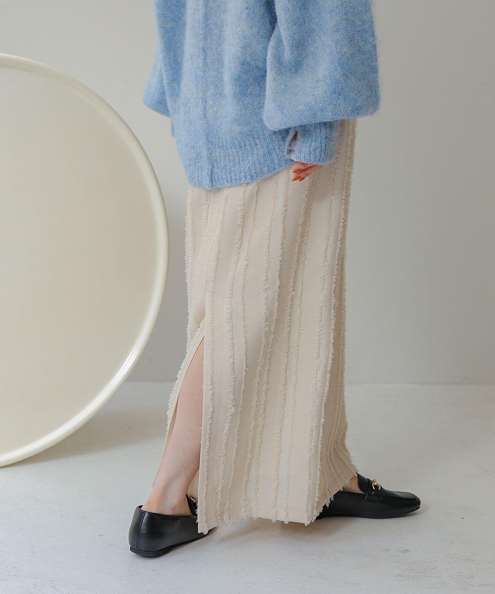 日本 Bab - 毛絨感直條顯瘦開叉長裙-黑