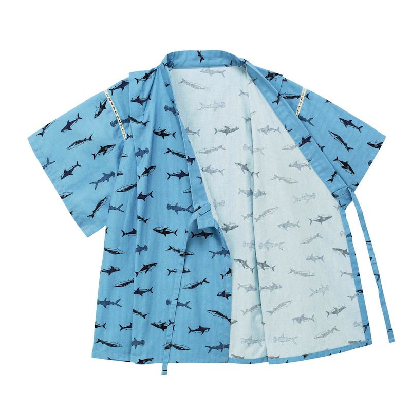 日本千趣會 - GITA 可當短褲2 WAY穿法的夏日甚平-鯊魚-水藍