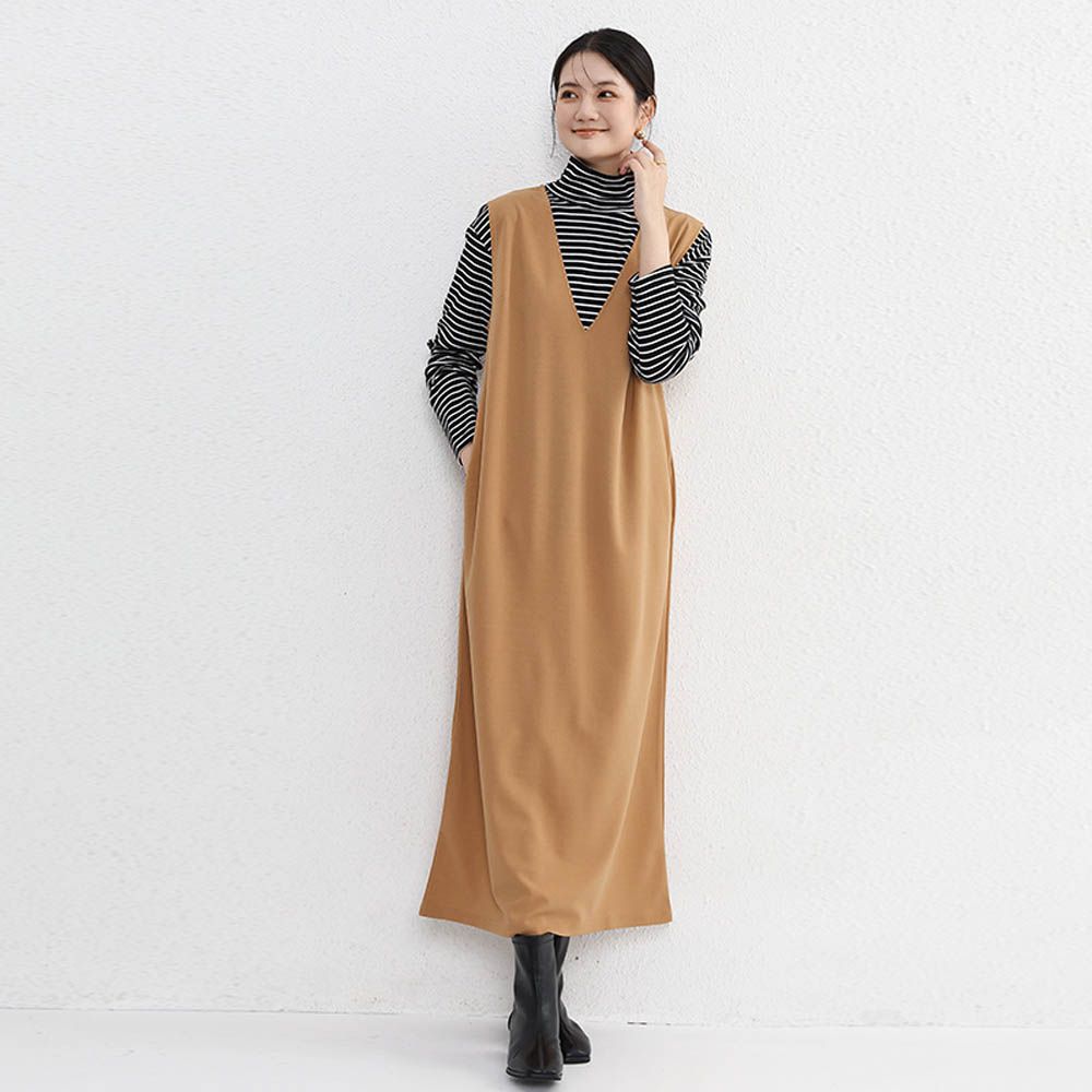 V領後開衩背心裙-卡其色