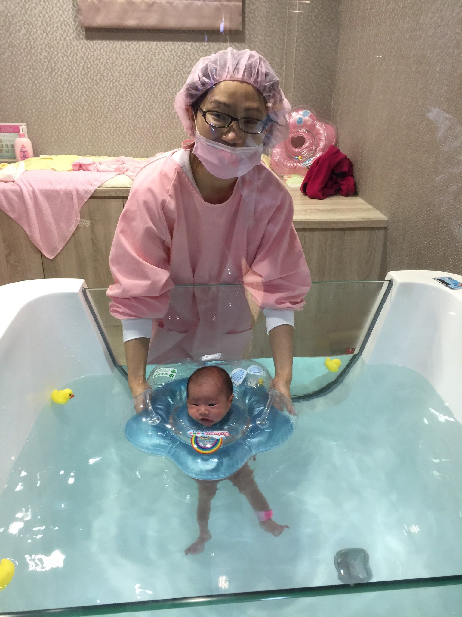 寶寶游泳課程