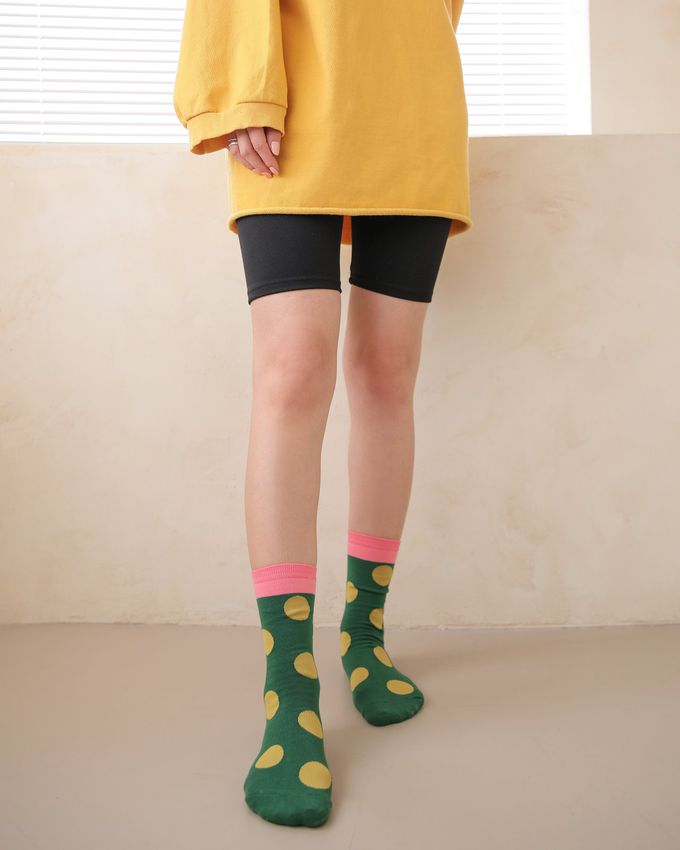 韓國Marian - 撞色大圓點中筒襪-白X黑 (Free)