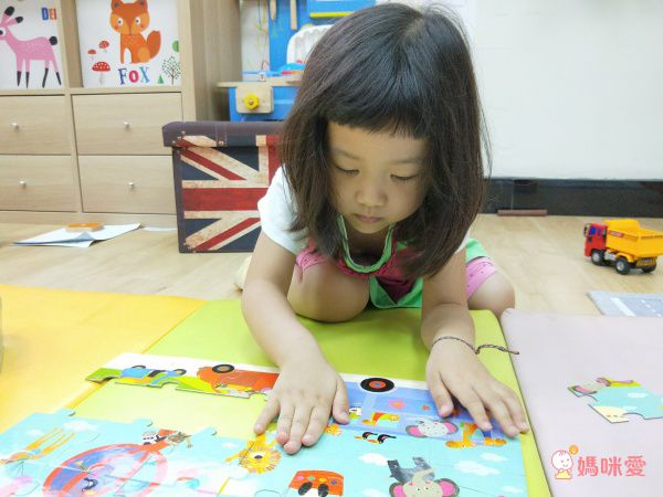 西班牙 APLI - 歡樂出遊拼圖-24片