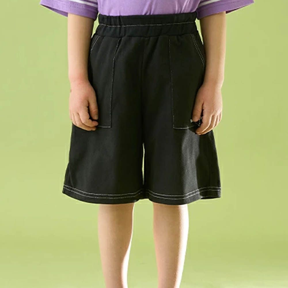 柔軟舒適縫線短褲-黑