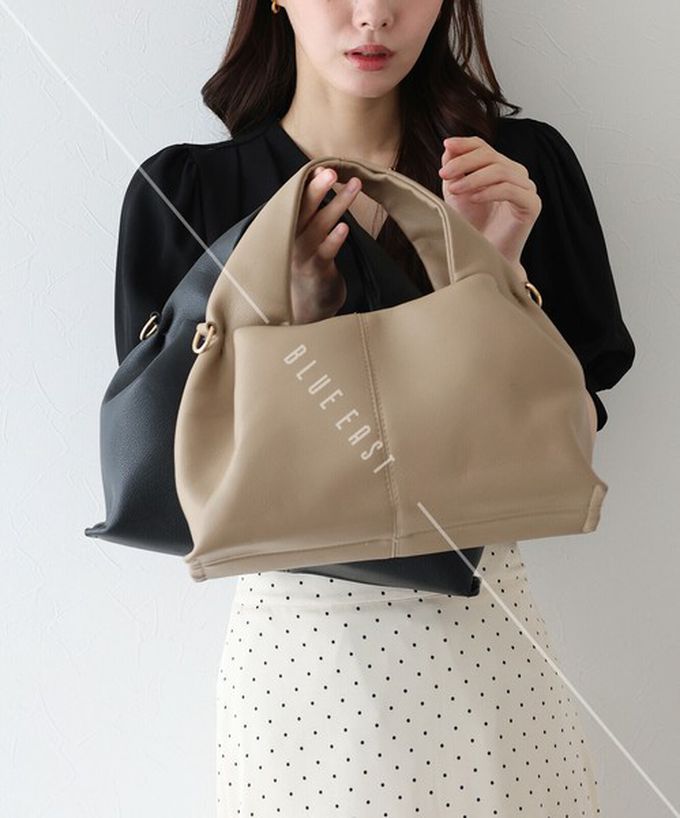 日本 BLUE EAST - 圓潤俏麗2way手提包(附長揹帶)-黑