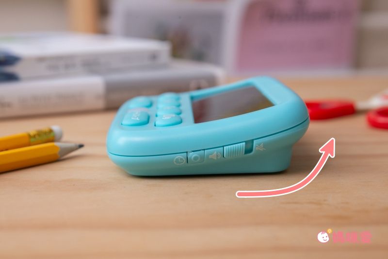 【日本SONiC 】一秒挺胸直腰！兒童學習椅墊Ｘ專注力時鐘新登場