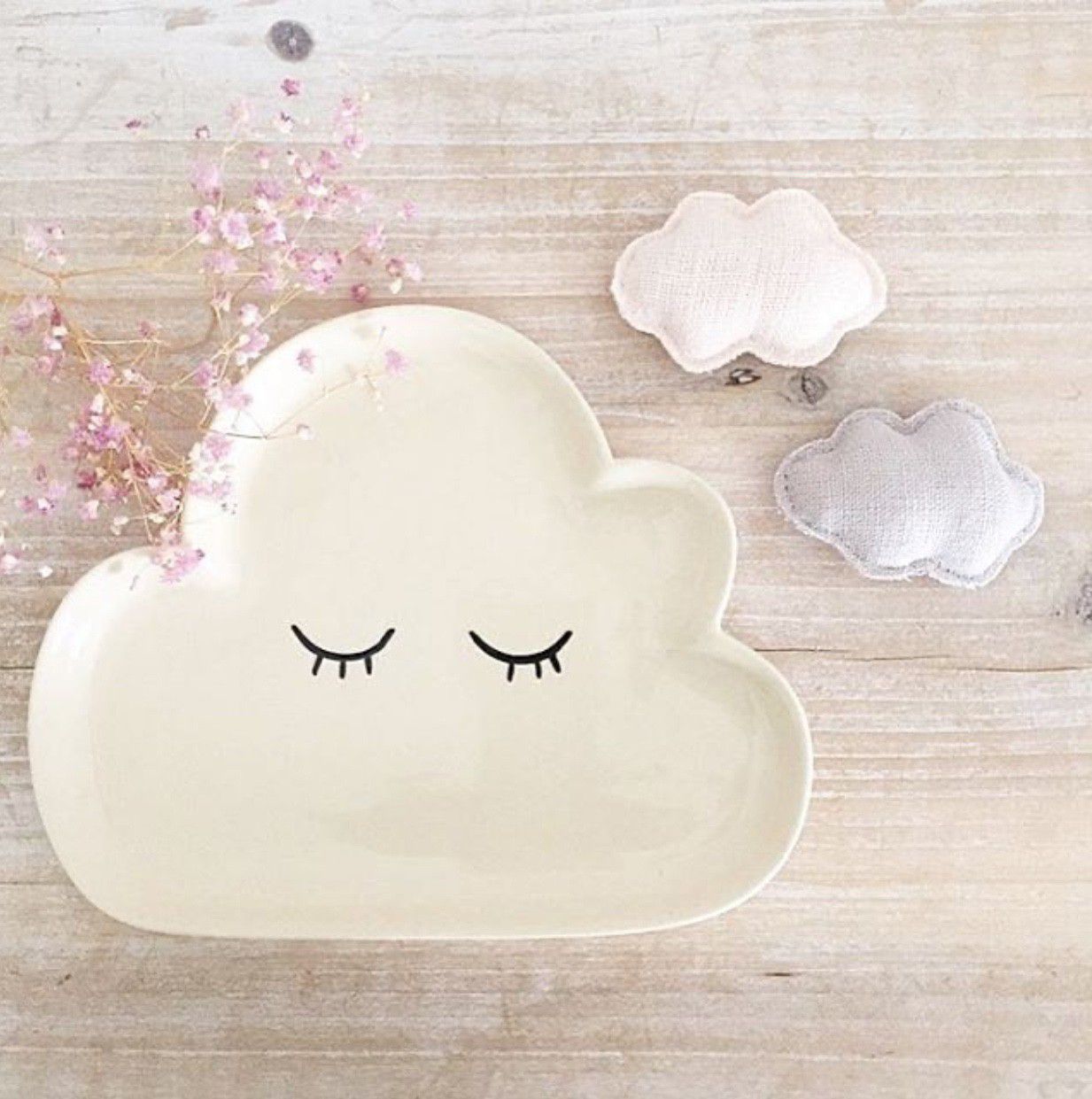 BLOOMINGVILLE - 眉毛彎彎-雲朵小姐(白)