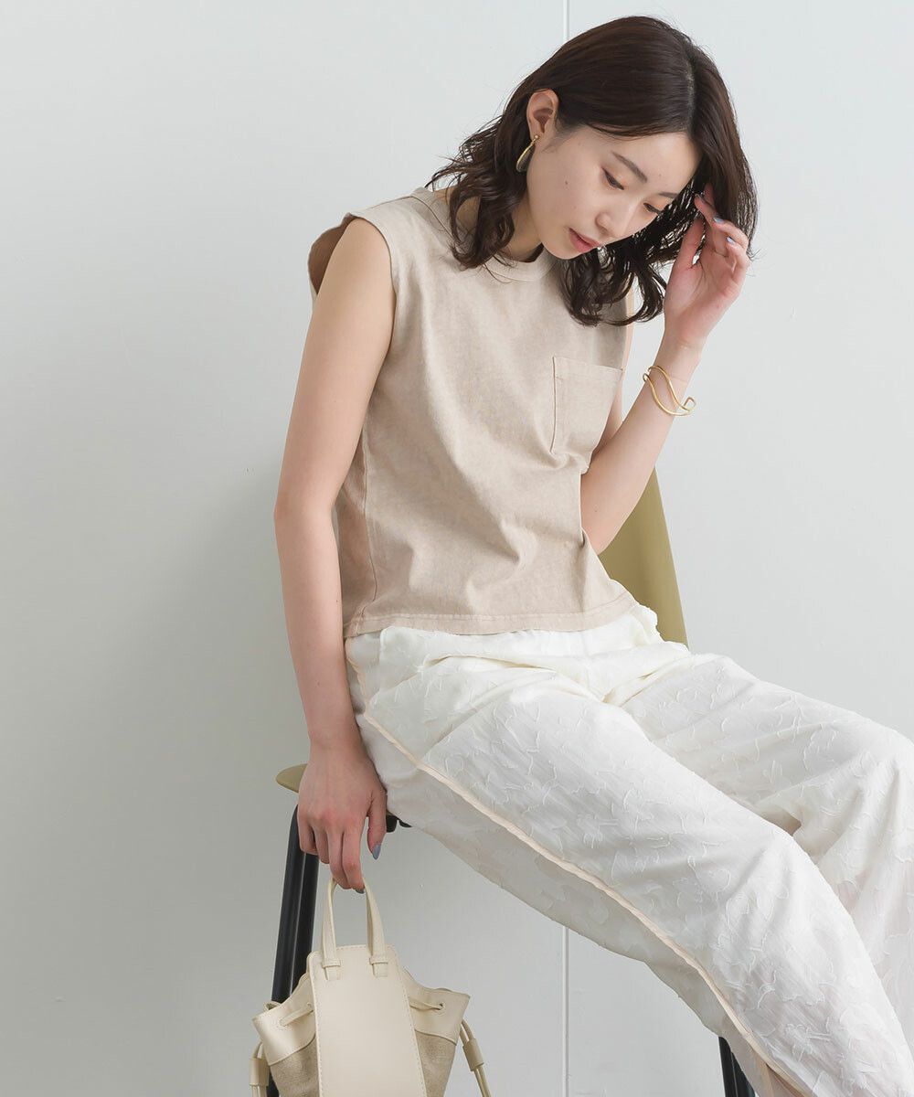 日本女裝代購 - 天竺棉顯瘦剪裁無袖上衣-簡約白