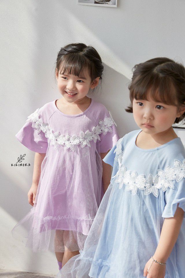 韓國 kikimora - 鏤空花圈網紗拼接洋裝-天藍