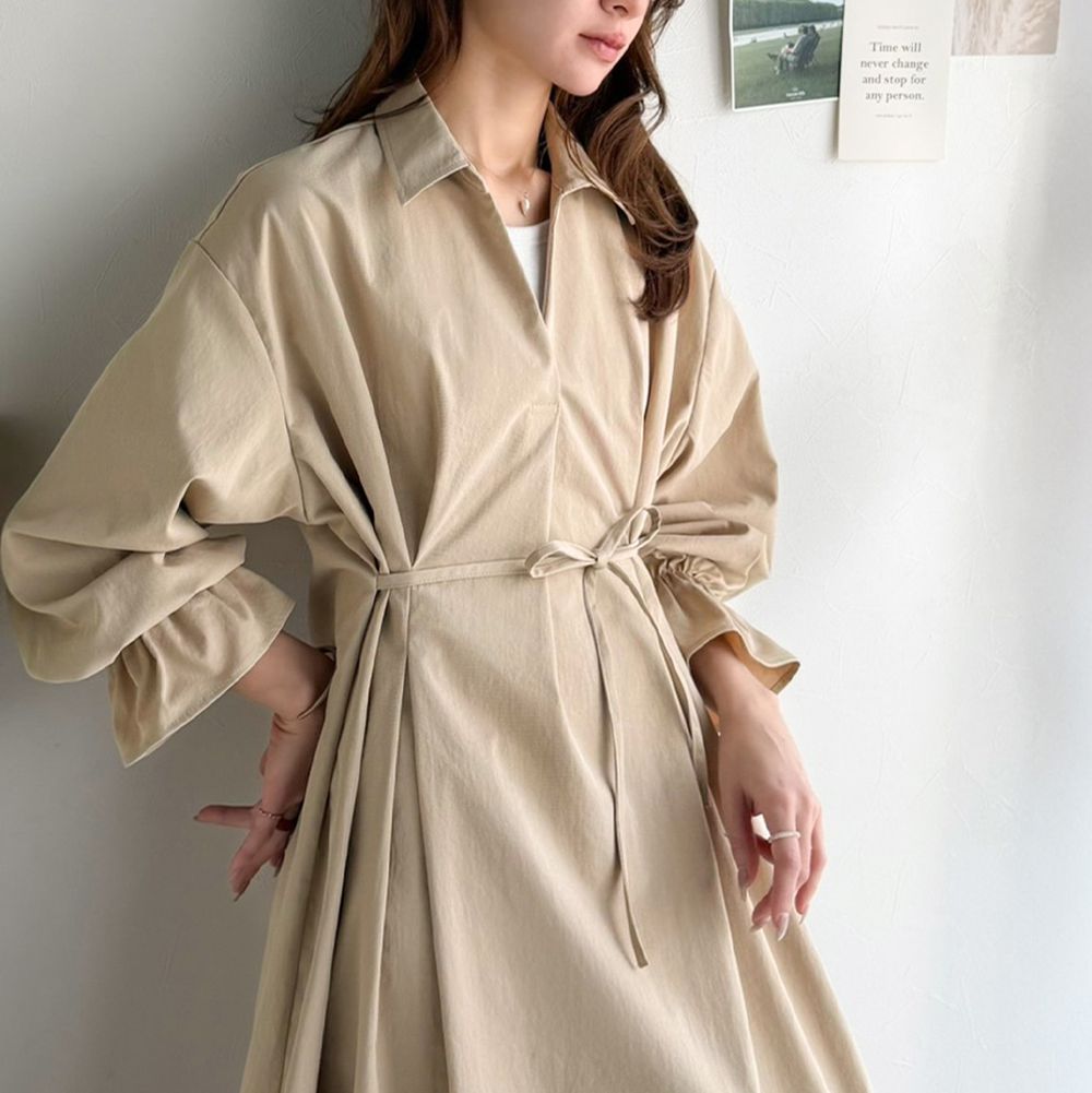 糖果袖束腰修身立領長袖洋裝-卡其